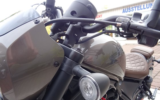 Umgebautes Motorrad Honda CMX500 Rebel von Zweiradtechnik Jörg Schlieter - Bild 3 Umgebautes Motorrad Honda CMX500 Rebel von Zweiradtechnik Jörg Schlieter - Bild 3
