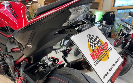 Umgebautes Motorrad Kawasaki Z900 von Warm Up Zweiradtechnik GmbH - Bild 18 Umgebautes Motorrad Kawasaki Z900 von Warm Up Zweiradtechnik GmbH - Bild 18