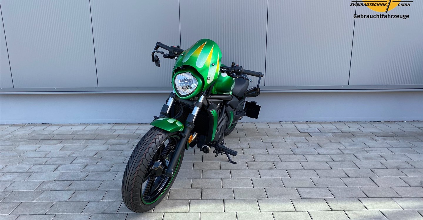 Umbgebautes Motorrad Kawasaki Vulcan S