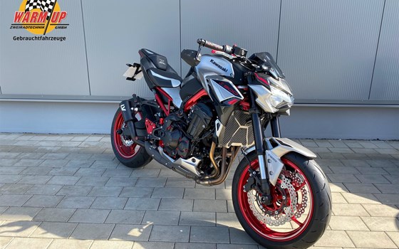 Umgebautes Motorrad Kawasaki Z900 von Warm Up Zweiradtechnik GmbH - Bild 2 Umgebautes Motorrad Kawasaki Z900 von Warm Up Zweiradtechnik GmbH - Bild 2