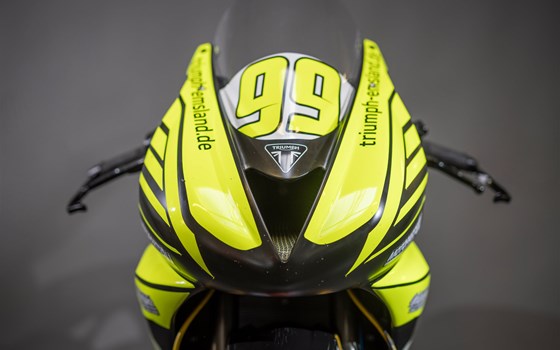 Umgebautes Motorrad Triumph Street Triple 765 R von Triumph Emsland - Hertrampf Racing - Bild 17 Umgebautes Motorrad Triumph Street Triple 765 R von Triumph Emsland - Hertrampf Racing - Bild 17