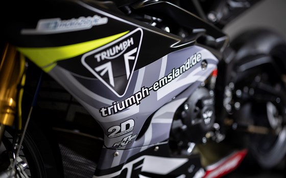 Umgebautes Motorrad Triumph Street Triple 765 R von Triumph Emsland - Hertrampf Racing - Bild 21 Umgebautes Motorrad Triumph Street Triple 765 R von Triumph Emsland - Hertrampf Racing - Bild 21