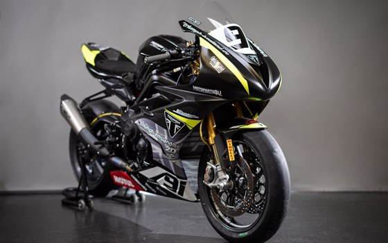 Umgebautes Motorrad Triumph Street Triple 765 R von Triumph Emsland - Hertrampf Racing - Bild 25 Umgebautes Motorrad Triumph Street Triple 765 R von Triumph Emsland - Hertrampf Racing - Bild 25