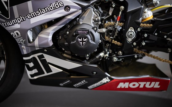 Umgebautes Motorrad Triumph Street Triple 765 R von Triumph Emsland - Hertrampf Racing - Bild 11 Umgebautes Motorrad Triumph Street Triple 765 R von Triumph Emsland - Hertrampf Racing - Bild 11