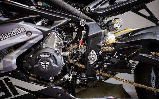 Umgebautes Motorrad Triumph Street Triple 765 R von Triumph Emsland - Hertrampf Racing - Bild 14 Umgebautes Motorrad Triumph Street Triple 765 R von Triumph Emsland - Hertrampf Racing - Bild 14