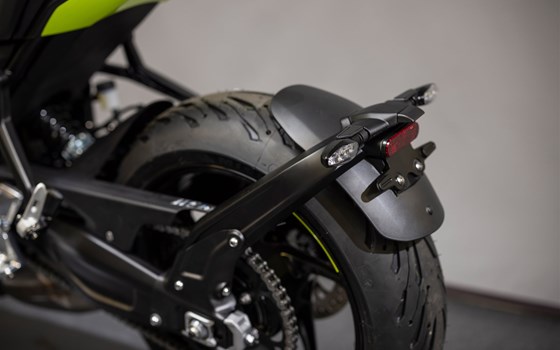 Umgebautes Motorrad Triumph Trident 660 von Triumph Emsland - Hertrampf Racing - Bild 15 Umgebautes Motorrad Triumph Trident 660 von Triumph Emsland - Hertrampf Racing - Bild 15