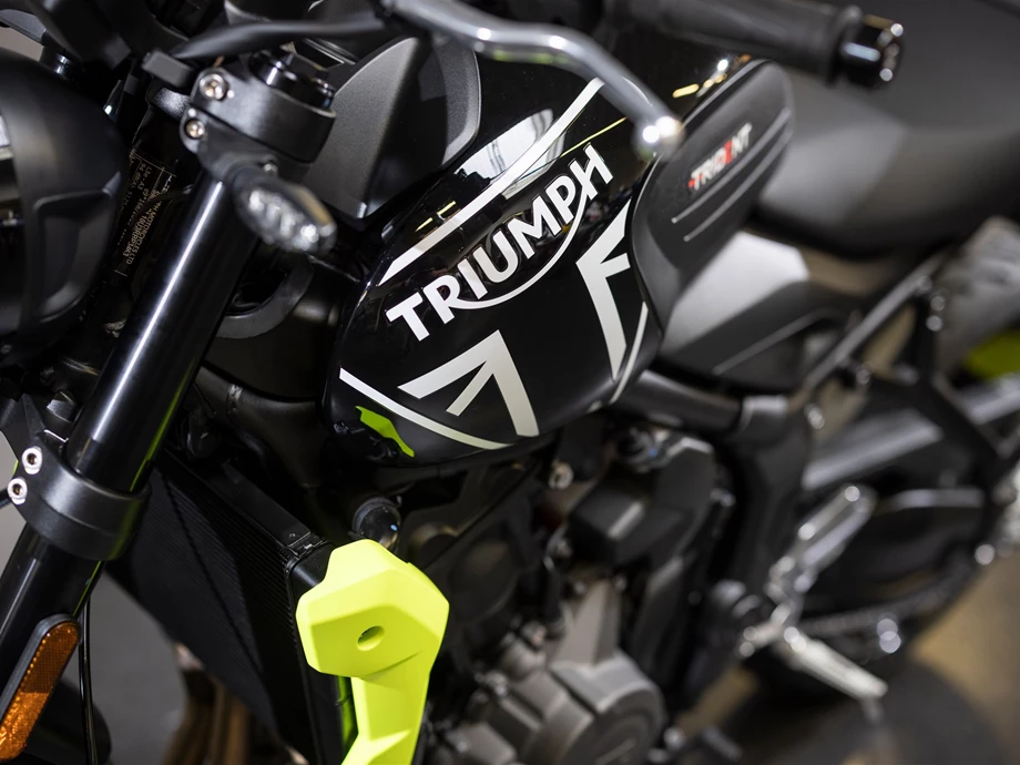 Umbgebautes Motorrad Triumph Trident 660 Bild 10: Umbgebautes Motorrad Triumph Trident 660