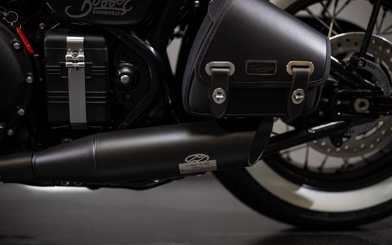Umgebautes Motorrad Triumph Bonneville Bobber Black von Triumph Emsland - Hertrampf Racing - Bild 17 Umgebautes Motorrad Triumph Bonneville Bobber Black von Triumph Emsland - Hertrampf Racing - Bild 17