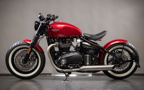 Umgebautes Motorrad Triumph Bonneville Bobber von Triumph Emsland - Hertrampf Racing - Bild 2 Umgebautes Motorrad Triumph Bonneville Bobber von Triumph Emsland - Hertrampf Racing - Bild 2