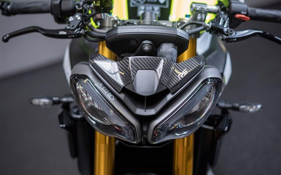 Umgebautes Motorrad Triumph Street Triple 765 Moto2 Edition von Triumph Emsland - Hertrampf Racing - Bild 18 Umgebautes Motorrad Triumph Street Triple 765 Moto2 Edition von Triumph Emsland - Hertrampf Racing - Bild 18