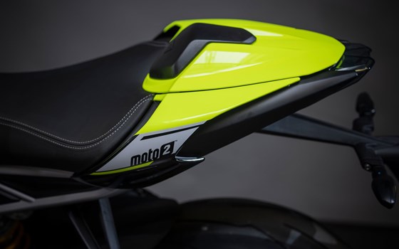 Umgebautes Motorrad Triumph Street Triple 765 Moto2 Edition von Triumph Emsland - Hertrampf Racing - Bild 9 Umgebautes Motorrad Triumph Street Triple 765 Moto2 Edition von Triumph Emsland - Hertrampf Racing - Bild 9
