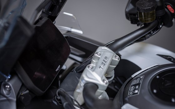 Umgebautes Motorrad Triumph Tiger 1200 GT Explorer von Triumph Emsland - Hertrampf Racing - Bild 11 Umgebautes Motorrad Triumph Tiger 1200 GT Explorer von Triumph Emsland - Hertrampf Racing - Bild 11