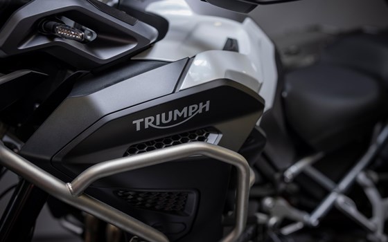 Umgebautes Motorrad Triumph Tiger 1200 GT Explorer von Triumph Emsland - Hertrampf Racing - Bild 14 Umgebautes Motorrad Triumph Tiger 1200 GT Explorer von Triumph Emsland - Hertrampf Racing - Bild 14