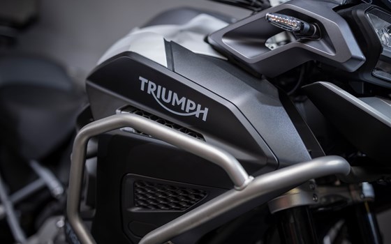 Umgebautes Motorrad Triumph Tiger 1200 GT Explorer von Triumph Emsland - Hertrampf Racing - Bild 19 Umgebautes Motorrad Triumph Tiger 1200 GT Explorer von Triumph Emsland - Hertrampf Racing - Bild 19