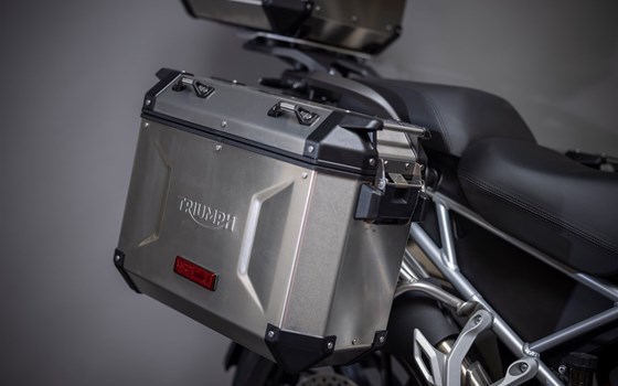 Umgebautes Motorrad Triumph Tiger 1200 GT Explorer von Triumph Emsland - Hertrampf Racing - Bild 20 Umgebautes Motorrad Triumph Tiger 1200 GT Explorer von Triumph Emsland - Hertrampf Racing - Bild 20