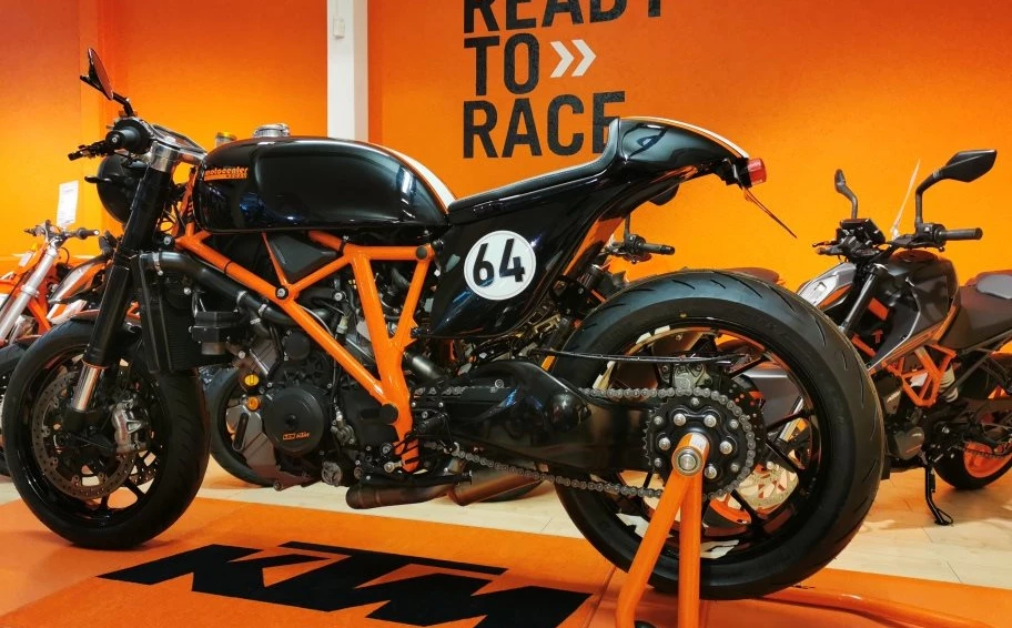 Umbgebautes Motorrad KTM 1290 Super Duke Bild 7: Umbgebautes Motorrad KTM 1290 Super Duke