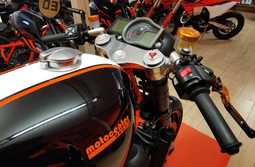 Umbgebautes Motorrad KTM 1290 Super Duke Bild 6: Umbgebautes Motorrad KTM 1290 Super Duke