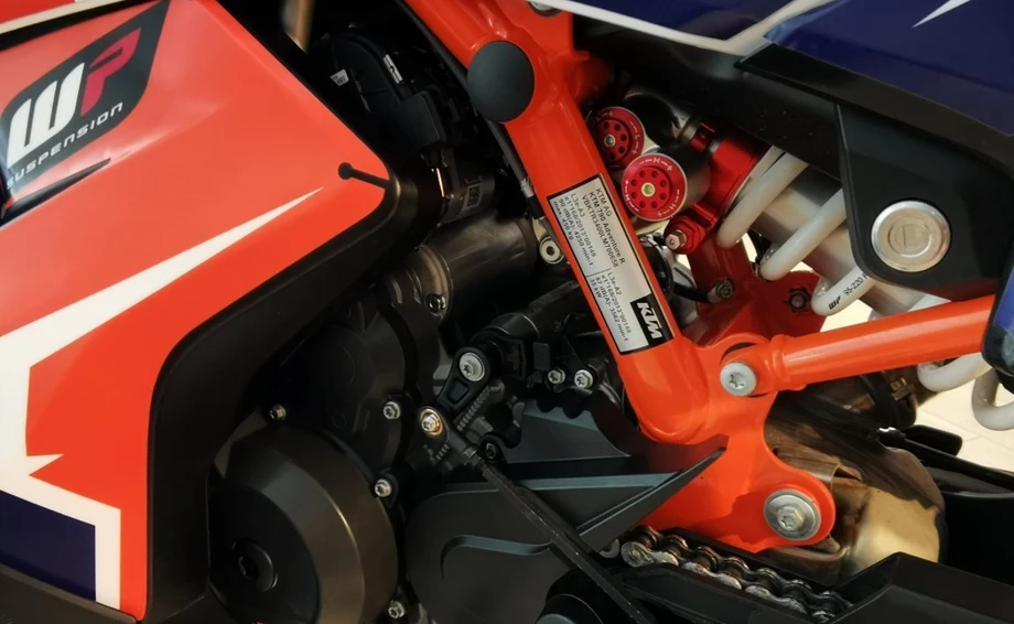 Umbgebautes Motorrad KTM 790 Adventure R Bild 8: Umbgebautes Motorrad KTM 790 Adventure R