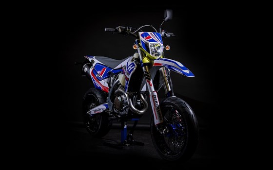 Umgebautes Motorrad Husqvarna FE 501 von Hertrampf Racing Emsbüren - Bild 16 Umgebautes Motorrad Husqvarna FE 501 von Hertrampf Racing Emsbüren - Bild 16