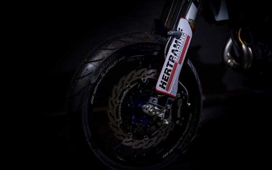 Umgebautes Motorrad Husqvarna FE 501 von Hertrampf Racing Emsbüren - Bild 4 Umgebautes Motorrad Husqvarna FE 501 von Hertrampf Racing Emsbüren - Bild 4