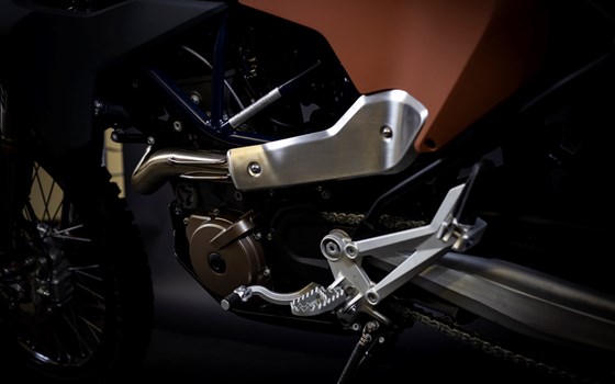 Umgebautes Motorrad Husqvarna 701 Enduro von Hertrampf Racing Emsbüren - Bild 13 Umgebautes Motorrad Husqvarna 701 Enduro von Hertrampf Racing Emsbüren - Bild 13