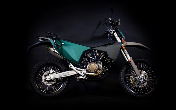 Umgebautes Motorrad Husqvarna 701 Enduro von Hertrampf Racing Emsbüren - Bild 29 Umgebautes Motorrad Husqvarna 701 Enduro von Hertrampf Racing Emsbüren - Bild 29