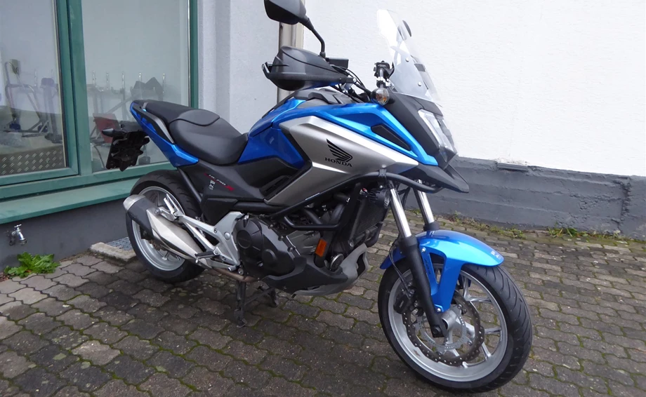 Rebuilt motorbike Honda NC750X Bild 1: Rebuilt motorbike Honda NC750X