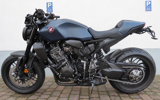 Umgebautes Motorrad Honda CB 1000 R von Motorradtechnik Lang GmbH - Bild 6 Umgebautes Motorrad Honda CB 1000 R von Motorradtechnik Lang GmbH - Bild 6