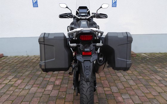 Umgebautes Motorrad Honda CRF1100L Africa Twin von Motorradtechnik Lang GmbH - Bild 9 Umgebautes Motorrad Honda CRF1100L Africa Twin von Motorradtechnik Lang GmbH - Bild 9