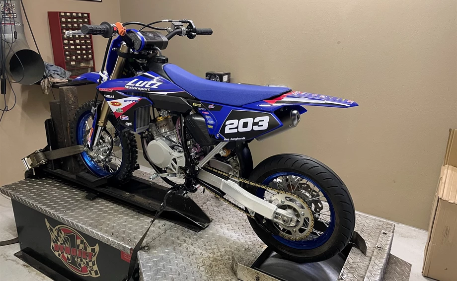 Umbgebautes Motorrad Yamaha YZ65 Bild 3: Umbgebautes Motorrad Yamaha YZ65