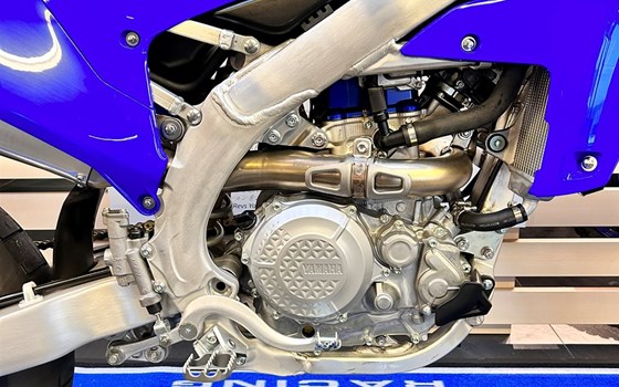 Umgebautes Motorrad Yamaha YZ450F von Zweiradsport Meine - Bild 5