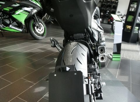 Umgebautes Motorrad Kawasaki Z 800 e von Moto Point Ilmenau e.K. - Inh. Frank Engelhardt - Bild 7 Umgebautes Motorrad Kawasaki Z 800 e von Moto Point Ilmenau e.K. - Inh. Frank Engelhardt - Bild 7