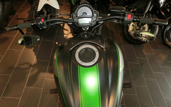 Umgebautes Motorrad Kawasaki Vulcan S von Moto Point Ilmenau e.K. - Inh. Frank Engelhardt - Bild 10 Umgebautes Motorrad Kawasaki Vulcan S von Moto Point Ilmenau e.K. - Inh. Frank Engelhardt - Bild 10