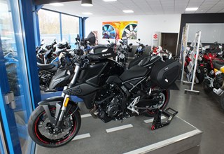 Suzuki GSX-8S