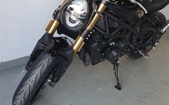 Umgebautes Motorrad Benelli 752 S von Motorrad, Roller, Quad Inh. Christine Grüninger - Bild 20 Umgebautes Motorrad Benelli 752 S von Motorrad, Roller, Quad Inh. Christine Grüninger - Bild 20