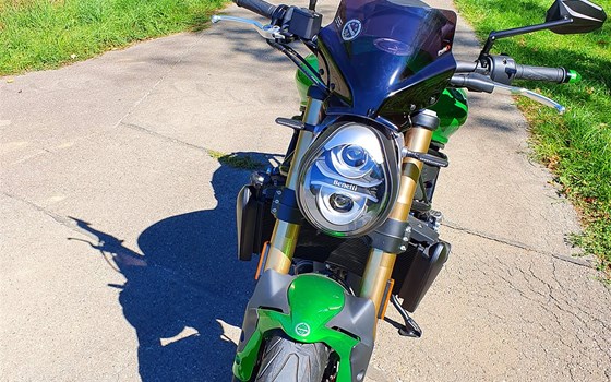 Umgebautes Motorrad Benelli 752 S von Motorrad, Roller, Quad Inh. Christine Grüninger - Bild 5 Umgebautes Motorrad Benelli 752 S von Motorrad, Roller, Quad Inh. Christine Grüninger - Bild 5