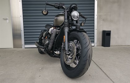 Triumph Bonneville Bobber Custom Bike Triumph Bonneville Bobber Custom Bike