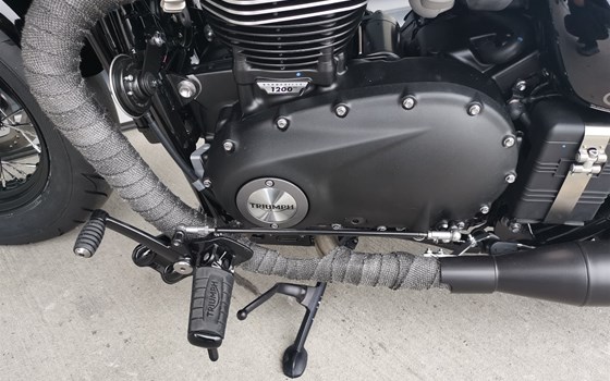 Umgebautes Motorrad Triumph Bonneville Bobber von sk-bikes GmbH - Bild 11 Umgebautes Motorrad Triumph Bonneville Bobber von sk-bikes GmbH - Bild 11