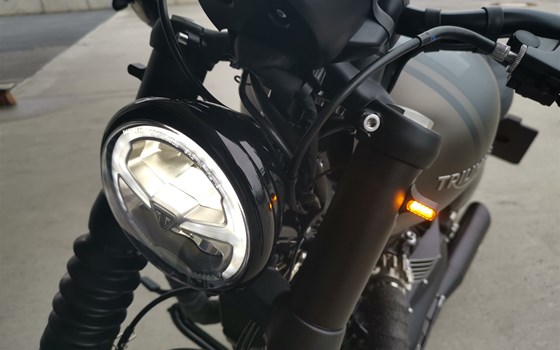 Umgebautes Motorrad Triumph Bonneville Bobber von sk-bikes GmbH - Bild 7 Umgebautes Motorrad Triumph Bonneville Bobber von sk-bikes GmbH - Bild 7
