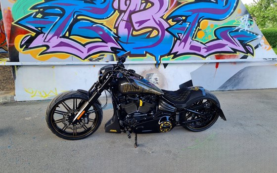Umgebautes Motorrad Harley-Davidson Softail Breakout 114 FXBRS von X-Trem Custombikes - Bild 2 Umgebautes Motorrad Harley-Davidson Softail Breakout 114 FXBRS von X-Trem Custombikes - Bild 2