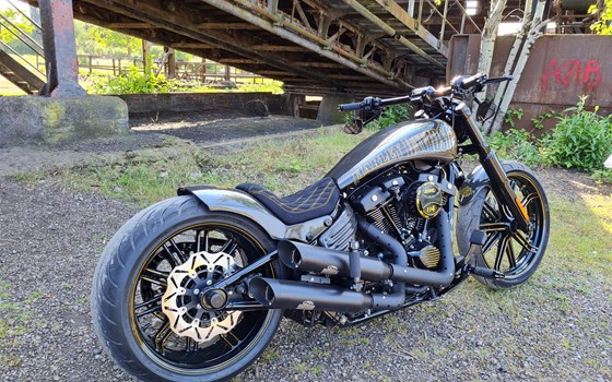 Umgebautes Motorrad Harley-Davidson Softail Breakout 114 FXBRS von X-Trem Custombikes - Bild 4 Umgebautes Motorrad Harley-Davidson Softail Breakout 114 FXBRS von X-Trem Custombikes - Bild 4