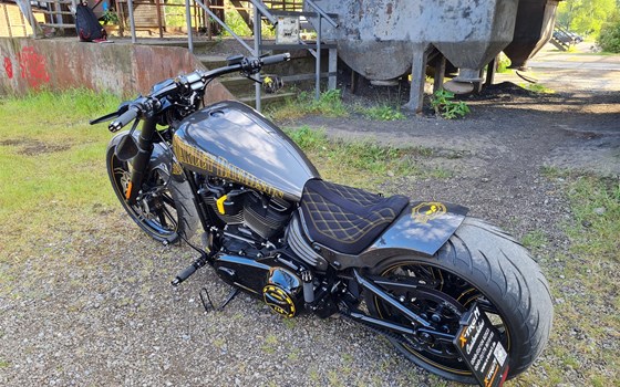 Umgebautes Motorrad Harley-Davidson Softail Breakout 114 FXBRS von X-Trem Custombikes - Bild 7 Umgebautes Motorrad Harley-Davidson Softail Breakout 114 FXBRS von X-Trem Custombikes - Bild 7