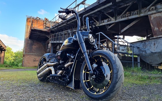 Umgebautes Motorrad Harley-Davidson Softail Fat Boy 114 FLFBS von X-Trem Custombikes - Bild 4 Umgebautes Motorrad Harley-Davidson Softail Fat Boy 114 FLFBS von X-Trem Custombikes - Bild 4