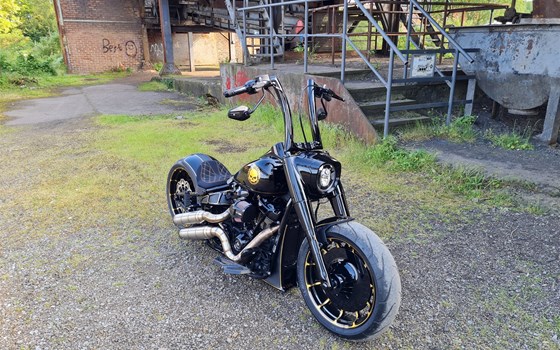 Umgebautes Motorrad Harley-Davidson Softail Fat Boy 114 FLFBS von X-Trem Custombikes - Bild 5 Umgebautes Motorrad Harley-Davidson Softail Fat Boy 114 FLFBS von X-Trem Custombikes - Bild 5