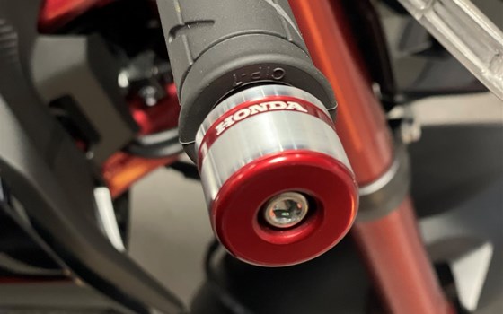 Umgebautes Motorrad Honda CB750 Hornet von Zweirad Uhlmann - Bild 2 Umgebautes Motorrad Honda CB750 Hornet von Zweirad Uhlmann - Bild 2