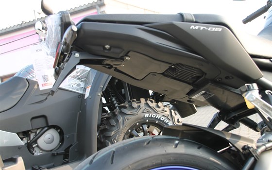 Umgebautes Motorrad Yamaha MT-09 von Motorrad, Roller, Quad Inh. Christine Grüninger - Bild 3 Umgebautes Motorrad Yamaha MT-09 von Motorrad, Roller, Quad Inh. Christine Grüninger - Bild 3