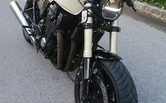 Umgebautes Motorrad Honda CB 750 Sevenfifty von user1277876 - Bild 2 Umgebautes Motorrad Honda CB 750 Sevenfifty von user1277876 - Bild 2