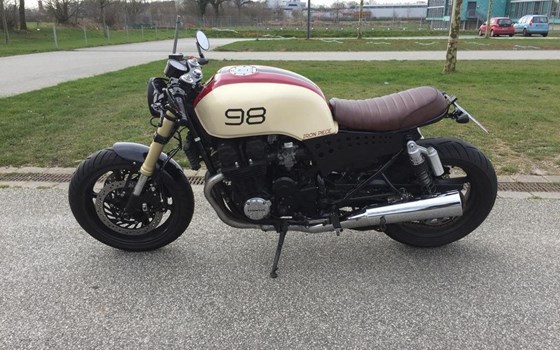 Umgebautes Motorrad Honda CB 750 Sevenfifty von user1277876 - Bild 3 Umgebautes Motorrad Honda CB 750 Sevenfifty von user1277876 - Bild 3