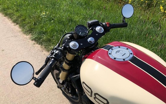 Umgebautes Motorrad Honda CB 750 Sevenfifty von user1277876 - Bild 6 Umgebautes Motorrad Honda CB 750 Sevenfifty von user1277876 - Bild 6