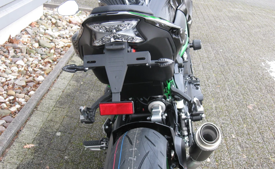 Umbgebautes Motorrad Kawasaki Z900 Bild 9: Umbgebautes Motorrad Kawasaki Z900